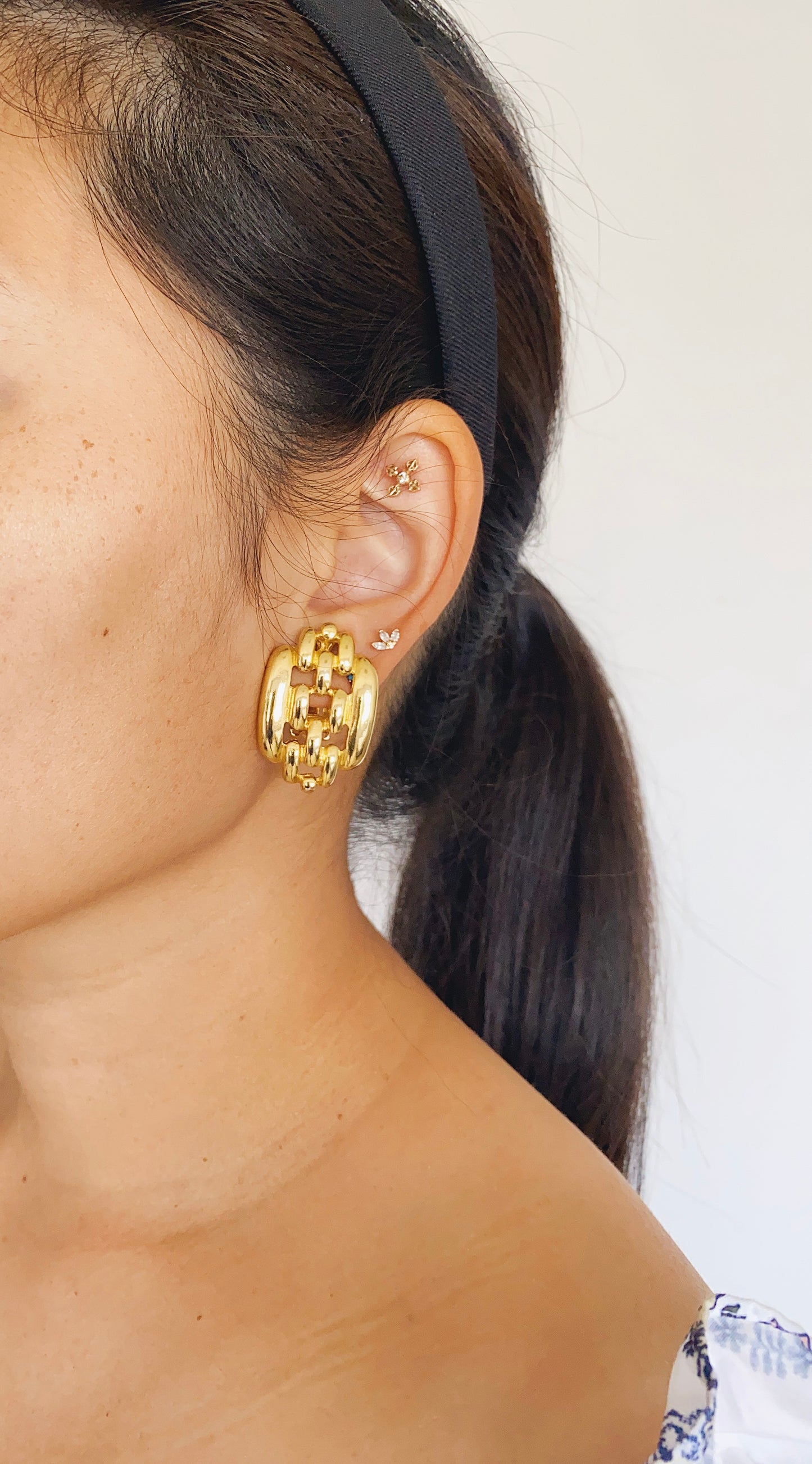 Vintage Gold Plated Link Clip-On Earrings