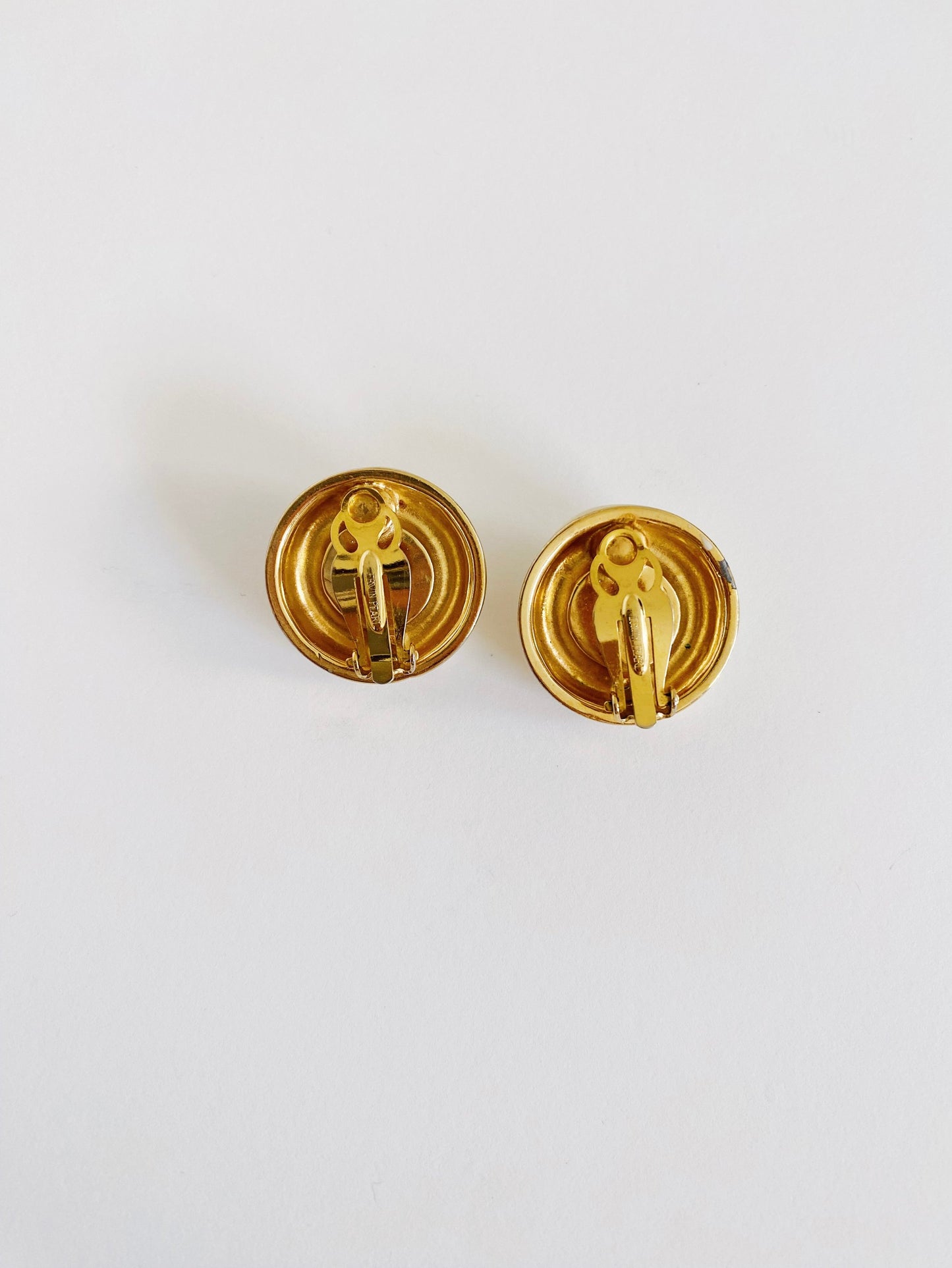 Vintage Erwin Pearl Enamel Pearl Earrings