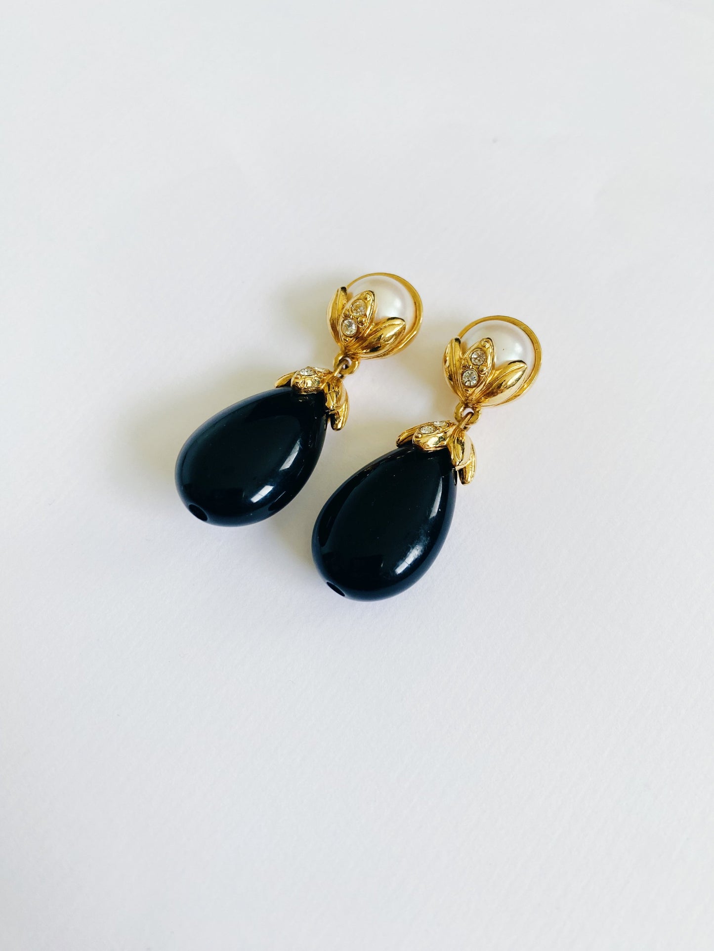 Vintage Avon Pearl Drop Earrings