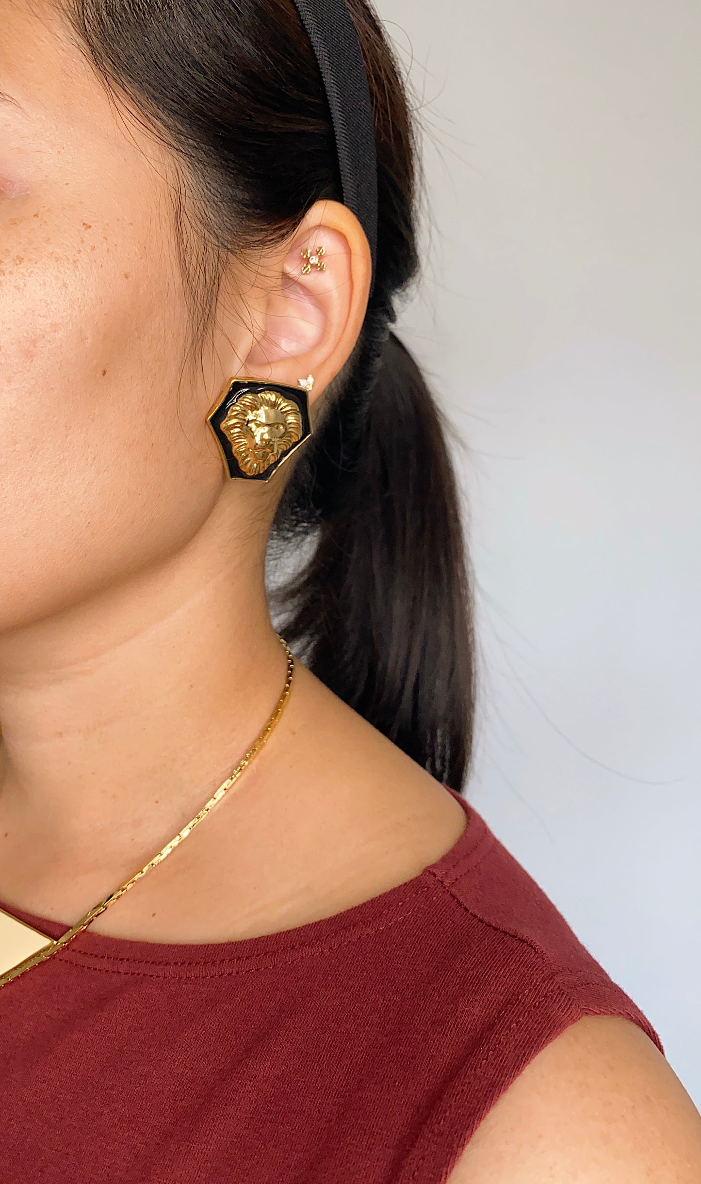 Vintage Avon Lion Head Earrings