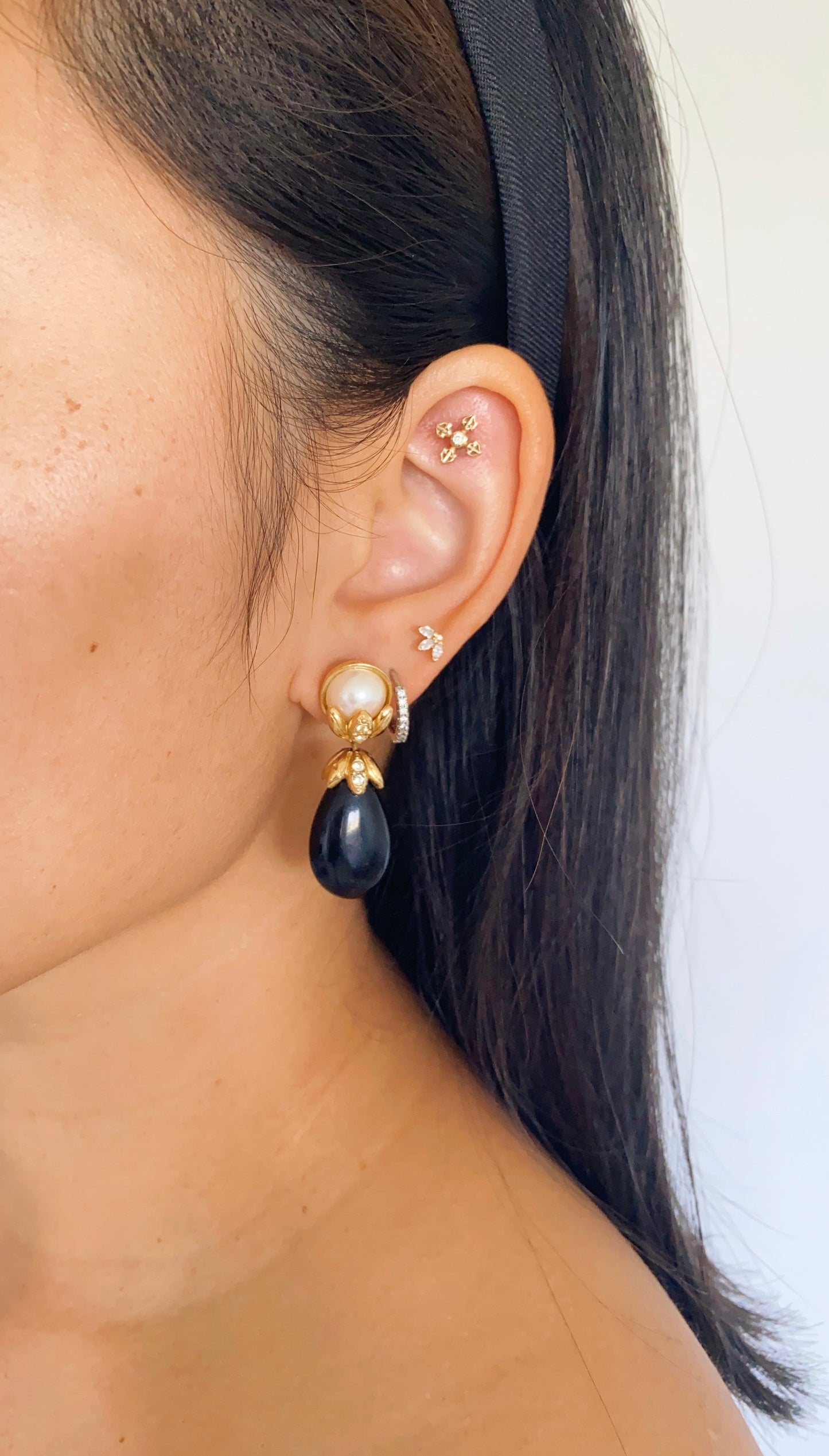 Vintage Avon Pearl Drop Earrings