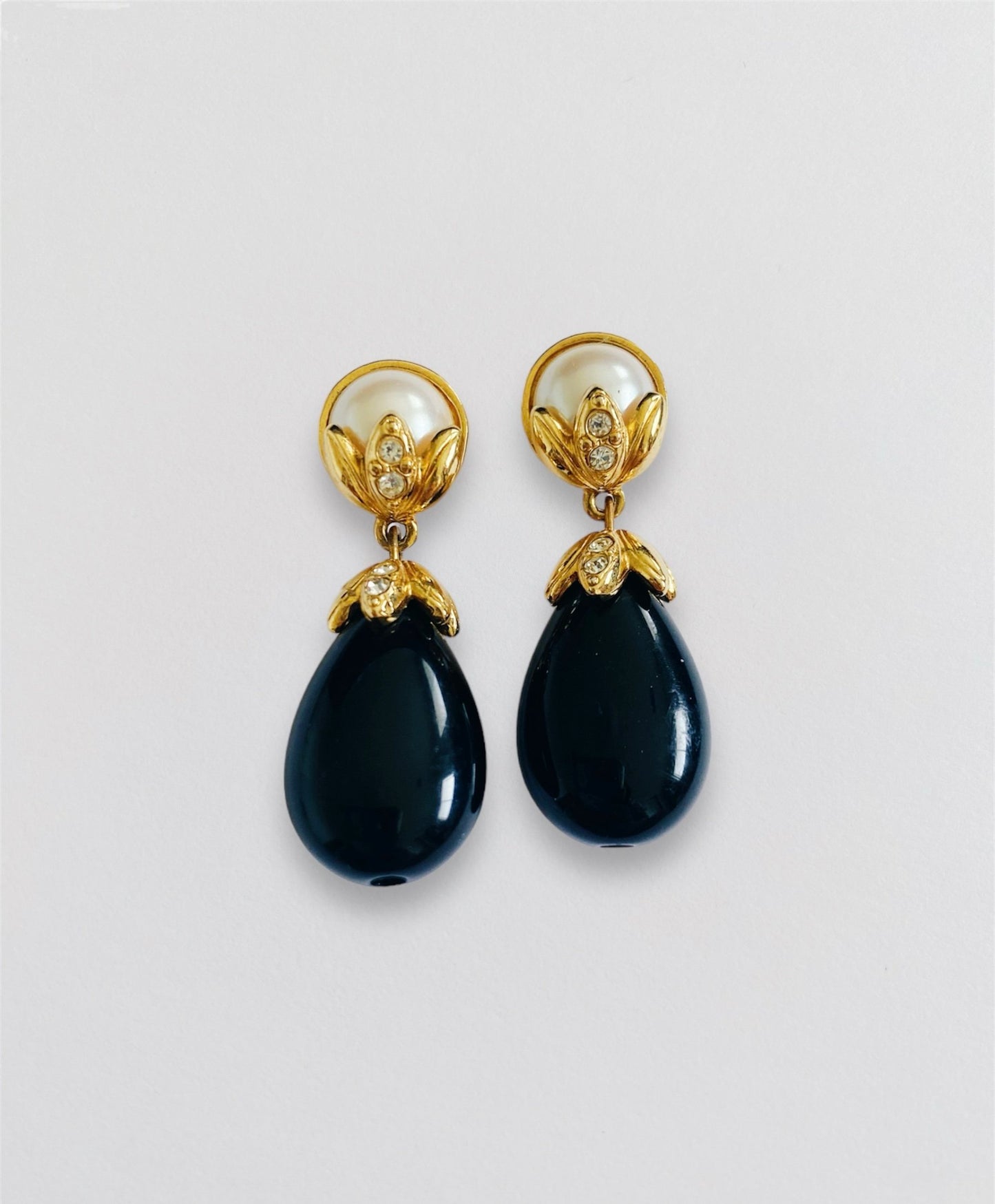 Vintage Avon Pearl Drop Earrings