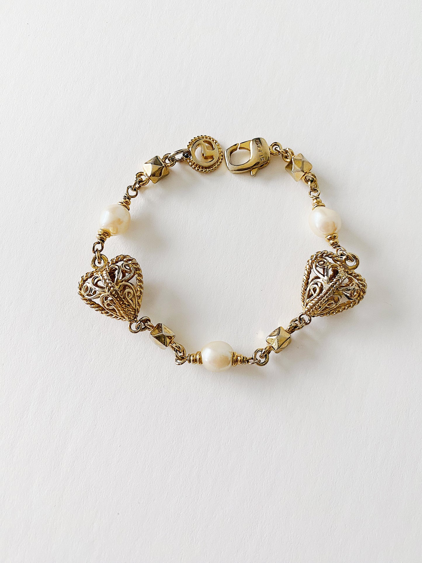 Vintage St. John heart and baroque pearl bracelet 90s jewelry