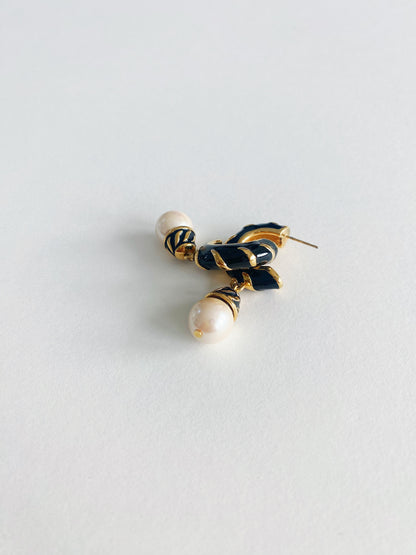 Vintage Richelieu Black & Gold Faux Pearl Drop Earrings