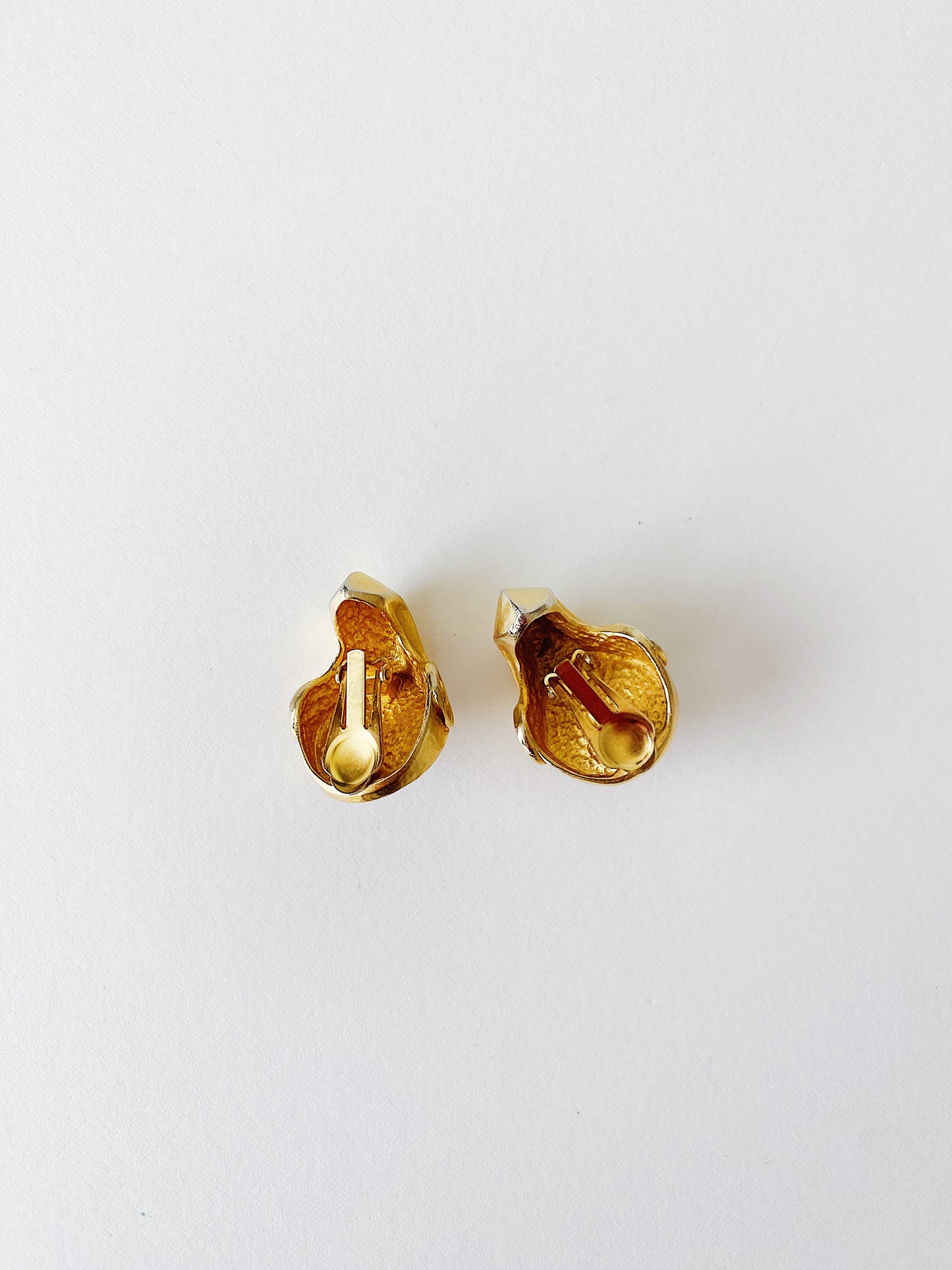 Vintage Chunky Pearl Curved Clip-On Earrings