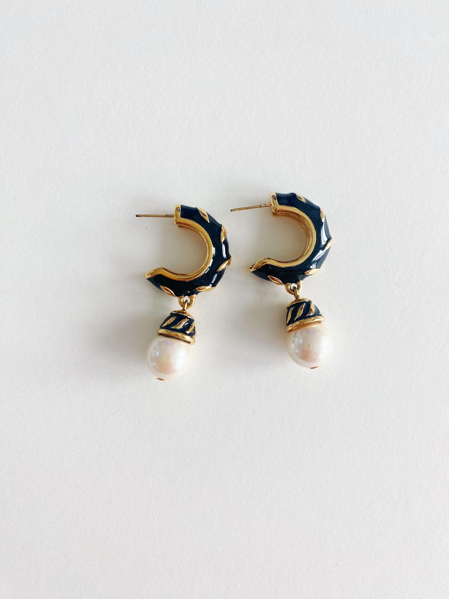 Vintage Richelieu faux pearl drop earrings with black enamel and gold-tone metal, 1990s statement earrings with new earring backings.