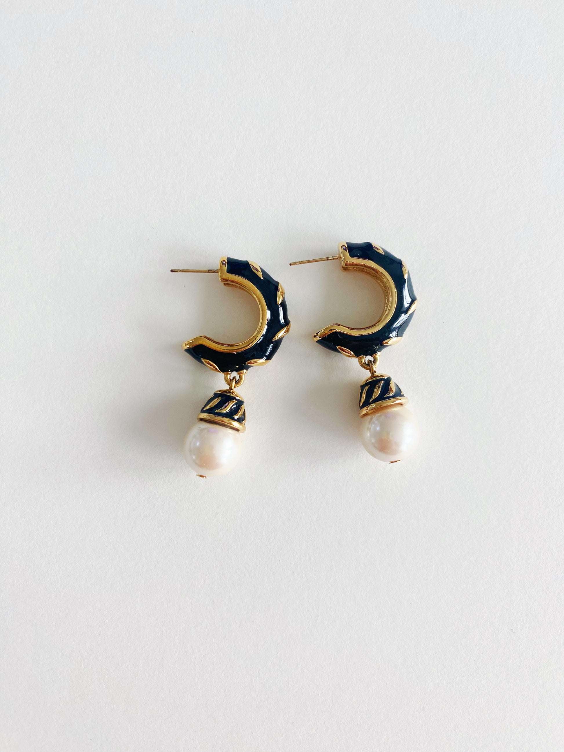 Vintage Richelieu faux pearl drop earrings with black enamel and gold-tone metal, 1990s statement earrings with new earring backings.